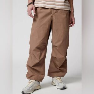 iets frans Balloon Cargo Pants in Chocolate
